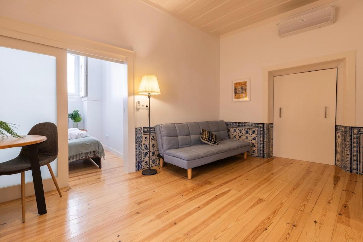 The Nest Of Carriao Street