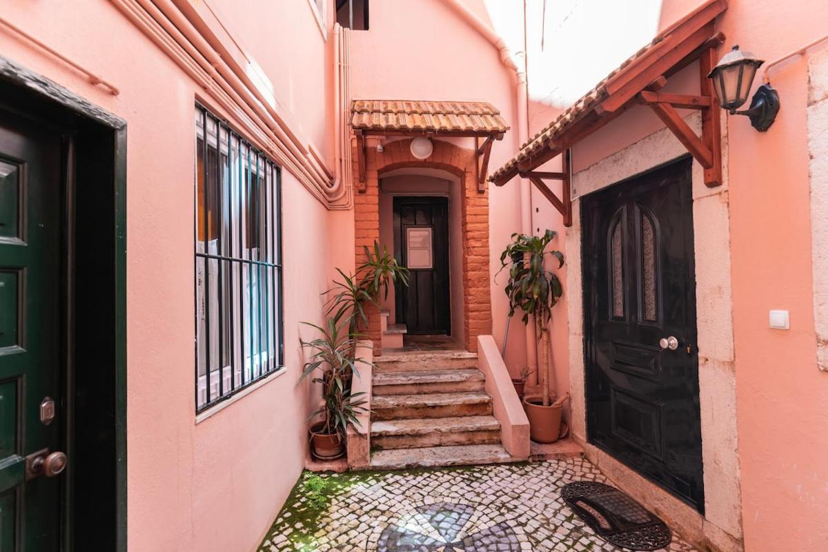 Apartment The Nest Of Carriao Street *