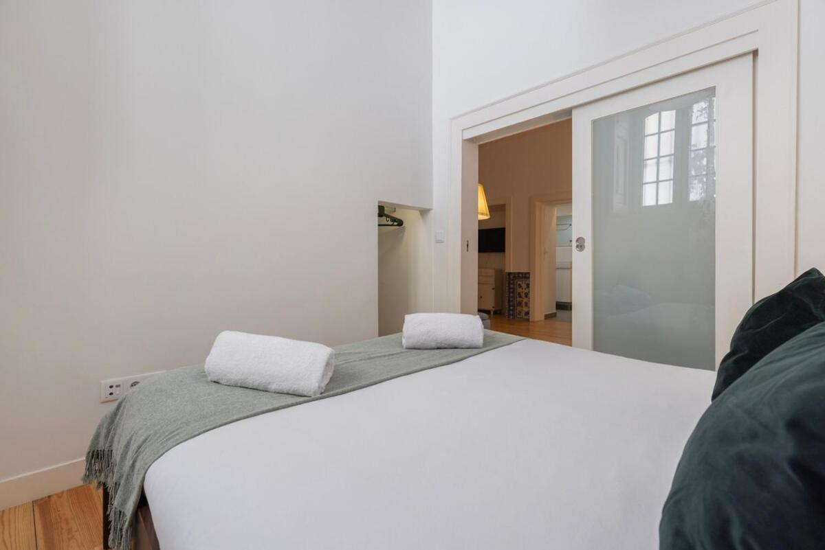 The Nest Of Carriao Street Lisbon