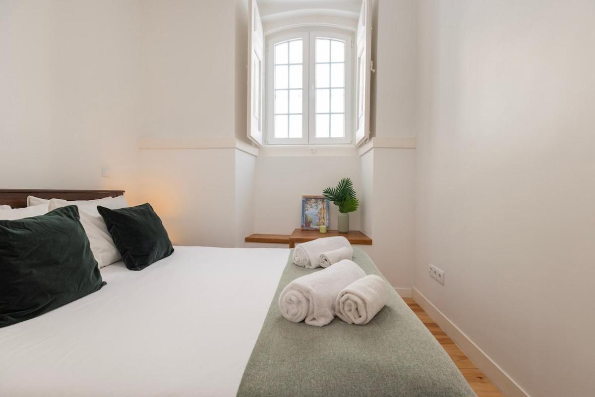 The Nest Of Carriao Street Apartment